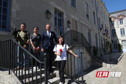 深圳高中爆料事件视频播放,揭秘校园内幕 第3张 深圳高中爆料事件视频播放,揭秘校园内幕 第3张